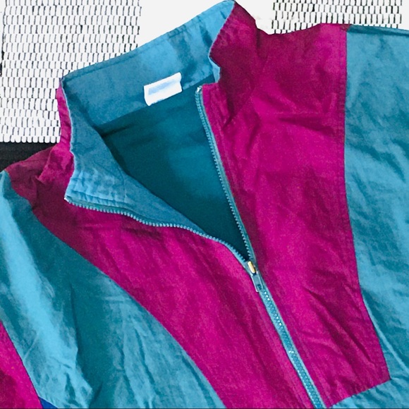 Vintage windbreaker jacket coat 90’s style - super trendy -size small me… - Picture 2 of 4